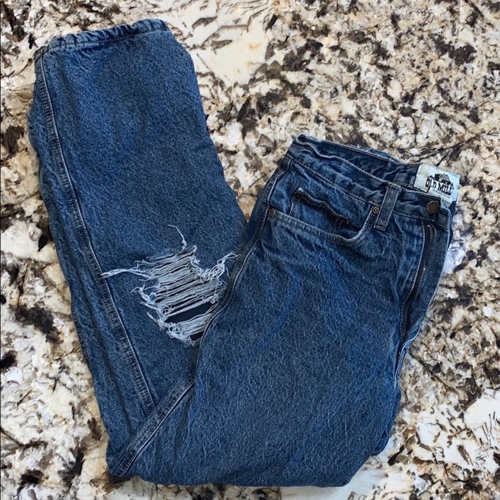 Old Mill Distressed blue mom jeans - Picture 3 of 5